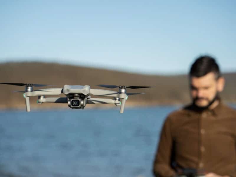 Drone regler – må man flyve med drone? - Mandeportalen.dk