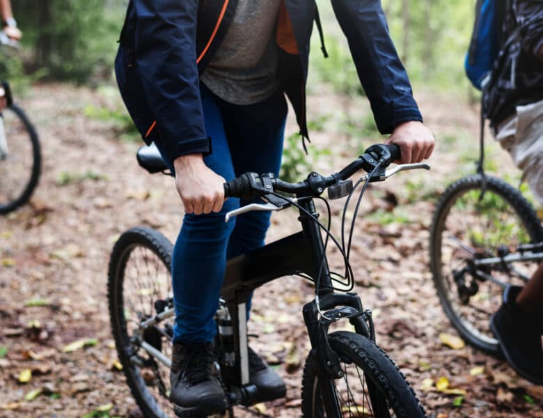 En oversigt over de bedste og mest populære el mountainbikes cube